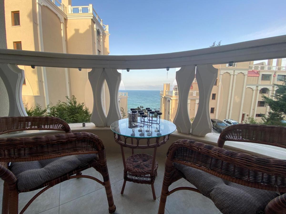 Luxurious And Panoramic Apartments At The Beach In La Mer Complex Golden Sands Exterior foto