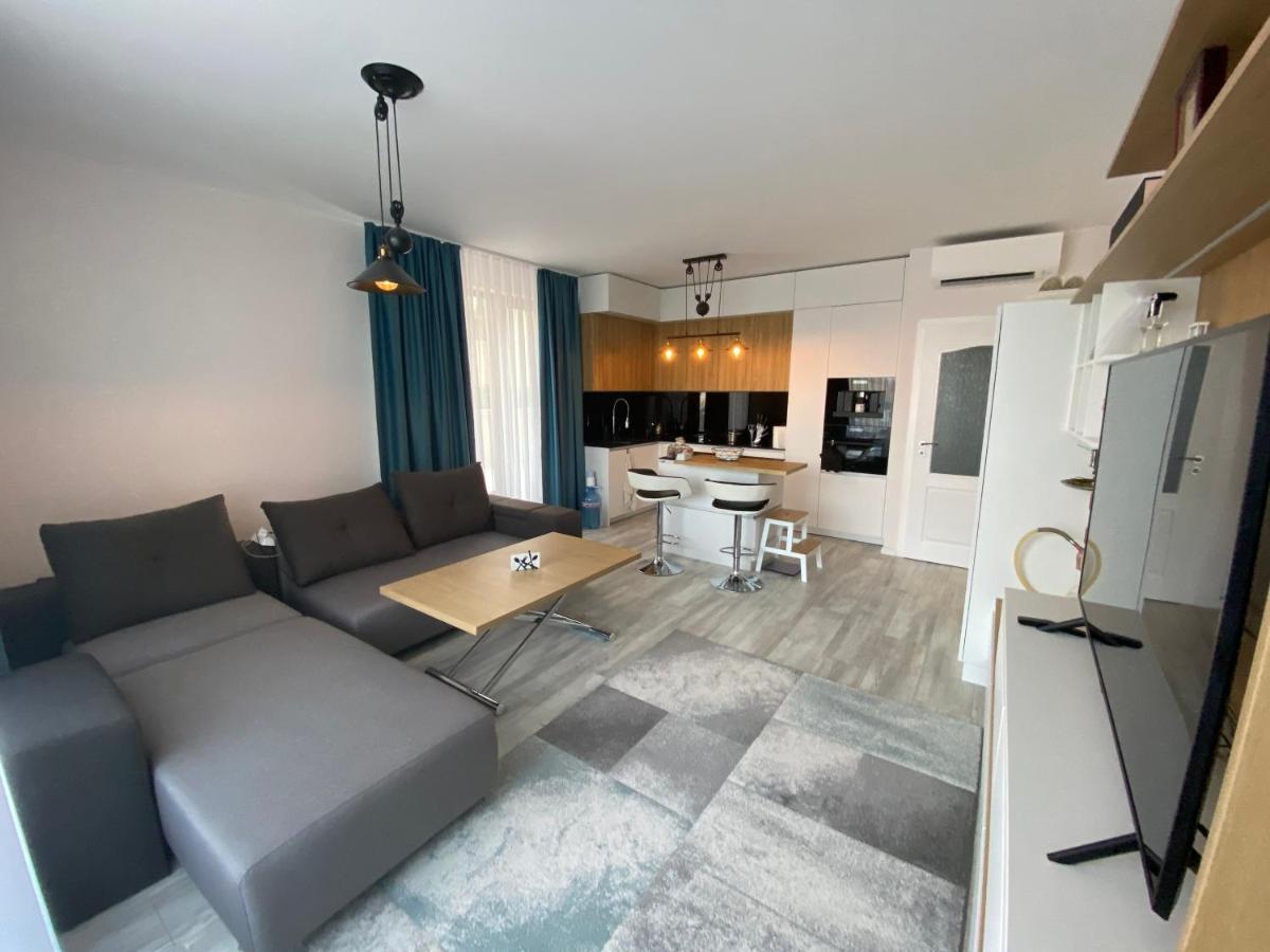 Luxurious And Panoramic Apartments At The Beach In La Mer Complex Golden Sands Exterior foto