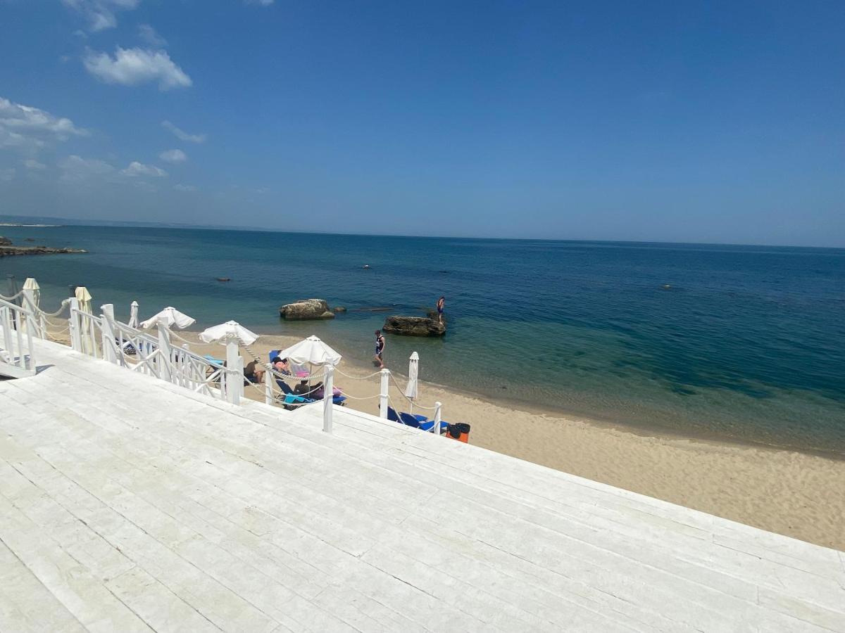Luxurious And Panoramic Apartments At The Beach In La Mer Complex Golden Sands Exterior foto
